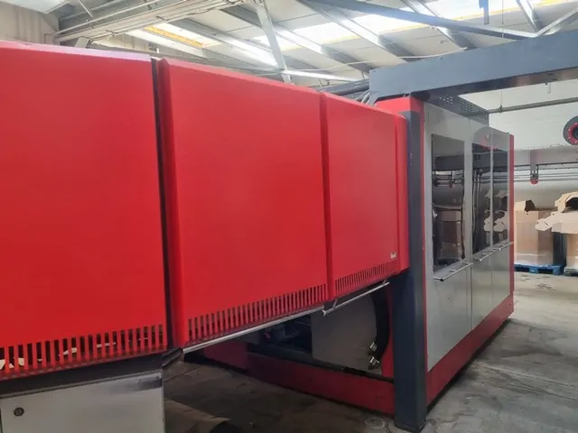 Used Complete Bottling Line PET 2 LT photo 6