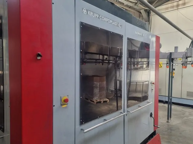 Used Complete Bottling Line PET 2 LT photo 7