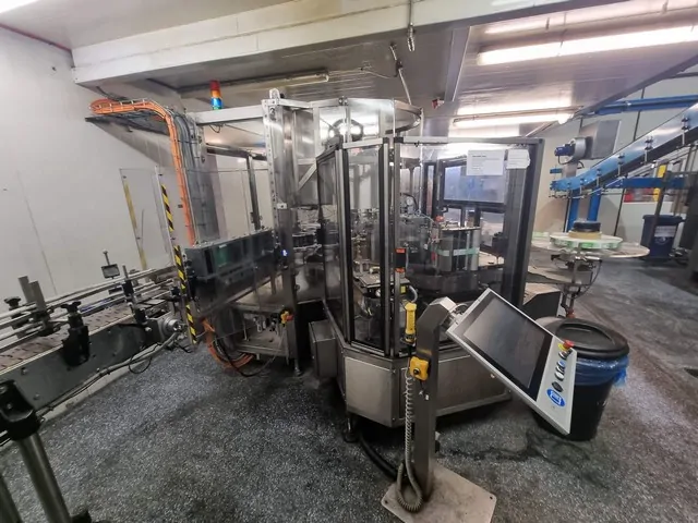 Used Kosme Complete PET Bottling Line photo 10