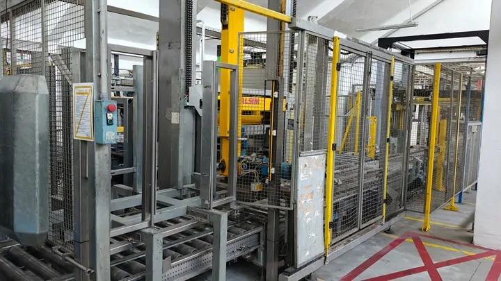 Linea di Imbottigliamento PET Completa Usata Sidel Bevande Gassate 13.500 bph