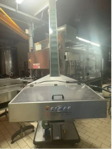 Used glass bottling line for still wine photo 10
