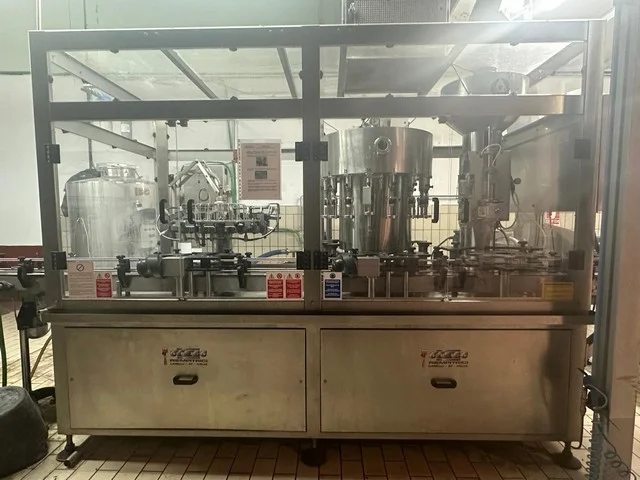 Used glass bottling line for still wine photo 5