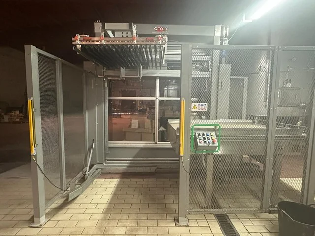 Used glass bottling line for still wine photo 6