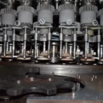 Linea di imbottigliamento usata per vino fermo in vetro — foto 13