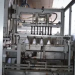 Linea di imbottigliamento usata per vino fermo in vetro — foto 15
