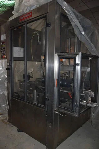 Used glass bottling line for still wine photo 3