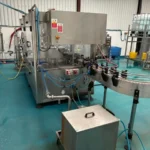 Linea di imbottigliamento Eurostar usata per birra in bottiglia di vetro — foto 10