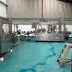 Linea di imbottigliamento Eurostar usata per birra in bottiglia di vetro — foto 21
