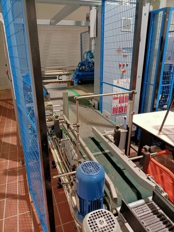 Used gravity glass bottling line photo 2