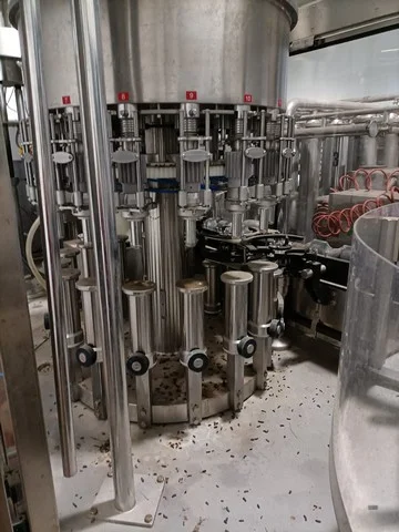 Used gravity glass bottling line photo 5