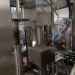 Linea di imbottigliamento vetro per gravità usata — foto 7