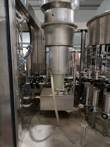 Used gravity glass bottling line photo 8