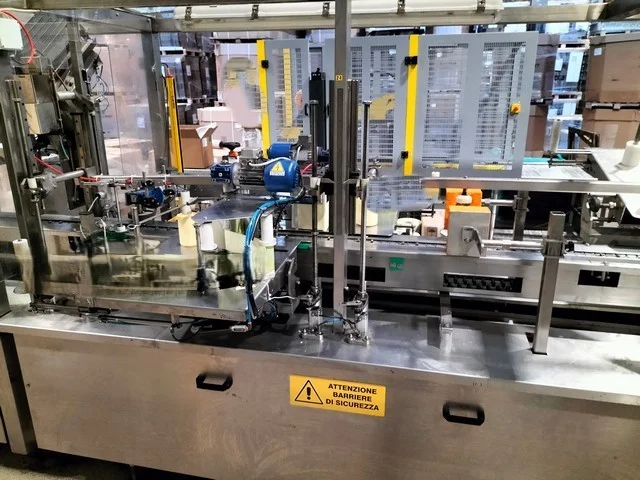 Used Oil Bottling Line for Glass Bottles, 1,000 BPH – NP 724 photo 5