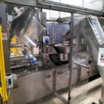 glass bottling line for oil — photo 7