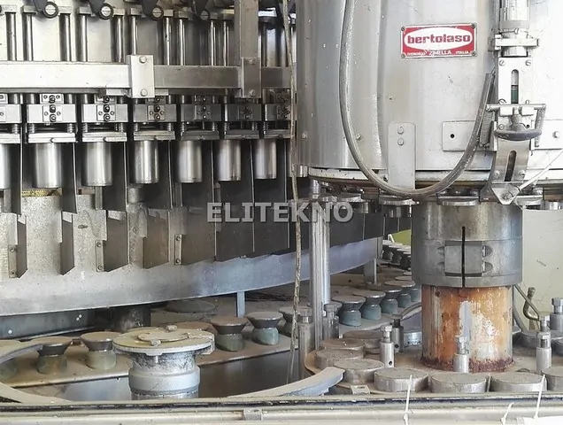 Used isobaric filling monoblock Bertolaso photo 5