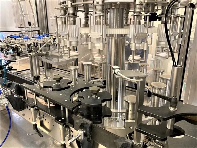 Used filling monoblock 12.12.1 Bertolaso photo 4