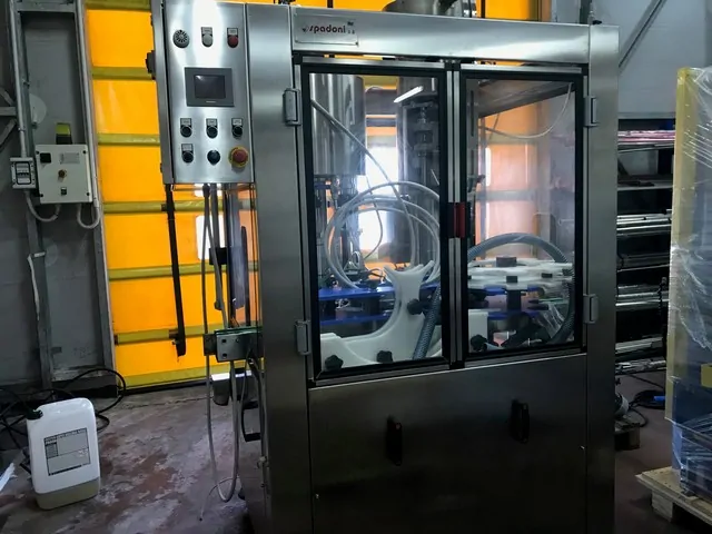 Used filling monoblock Spadoni 6.1 beer photo 5