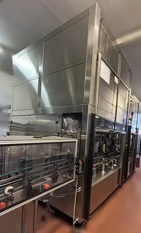 Used filling monoblock Bertolaso 40.6.4 photo 4
