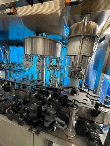 Used filling monoblock Bertolaso 12.12.1 photo 3