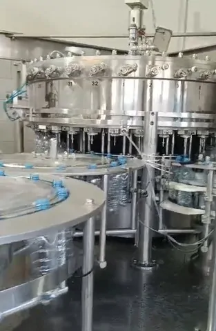 Used Filling Monoblock Rozlewniczy 32.32.10 photo 4