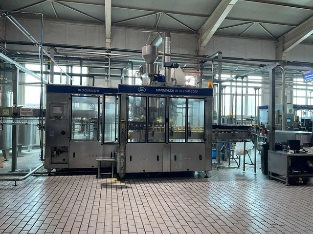 Monoblocco di riempimento volumetrico Simonazzi usato 40.40.10