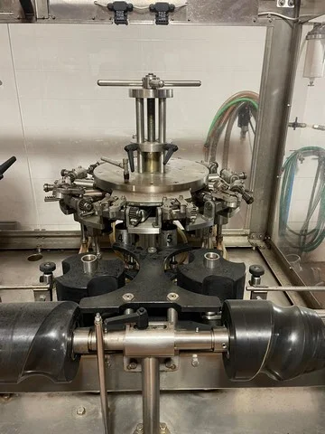 Used GAI filling monoblock photo 4