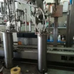 Monoblocco di riempimento Polaris usato con etichettatrice — foto 6