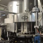 Monoblocco di riempimento isobarico Virmauri usato 80.130.15 per bottiglia in vetro — foto 4