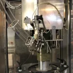 Monoblocco di riempimento isobarico BERTOLASO 28.36.6.4 usato — foto 3