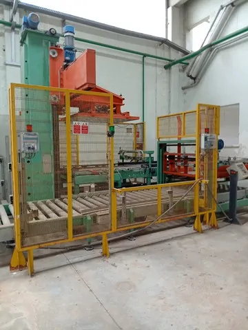 Used Palletizer Cosma Pack Manegtic System photo 2