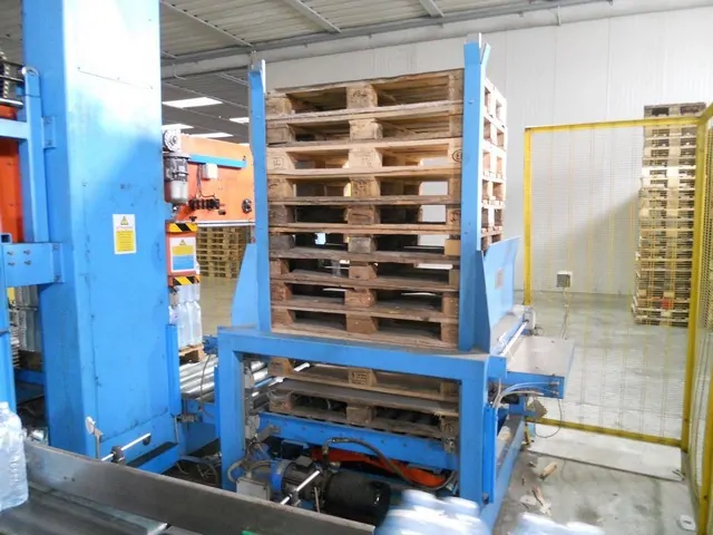 Used Palletizer Alta PET photo 2