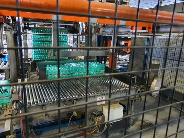 Used Palletizer Levati PET photo 3