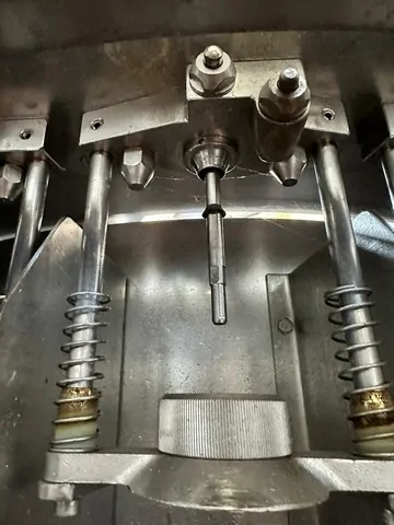 Used filler Bertolaso isobaric 2.000 bph photo 3