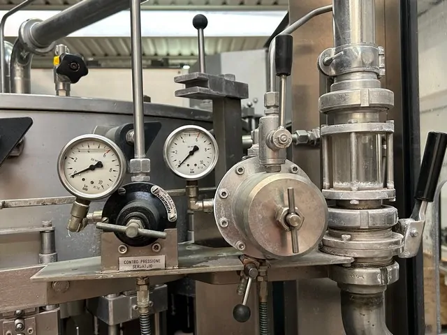 Used Filler Bertolaso 24v isobaric photo 3