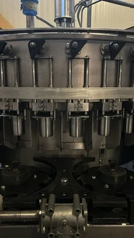 Used Bertolaso isobaric filler photo 2