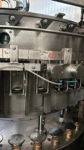 Used Bertolaso isobaric filler photo 9