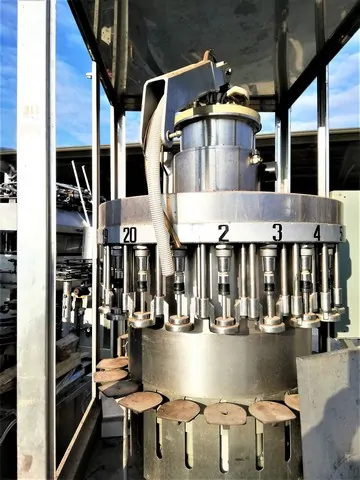 filler Ocim vacuum filling 3.000 bph