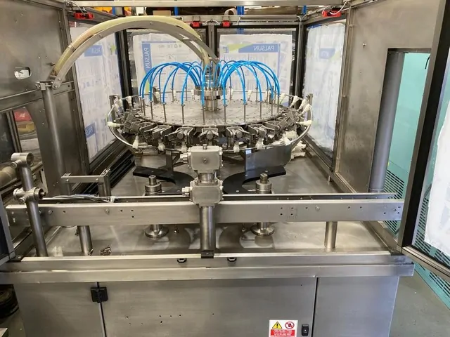 Used rinser Procomac 5.000 bph photo 2