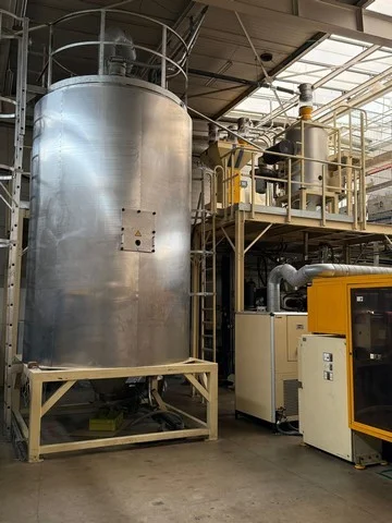 Used pet preform presses Husky photo 3