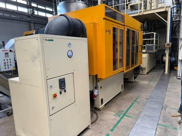 Used pet preform presses Husky photo 4
