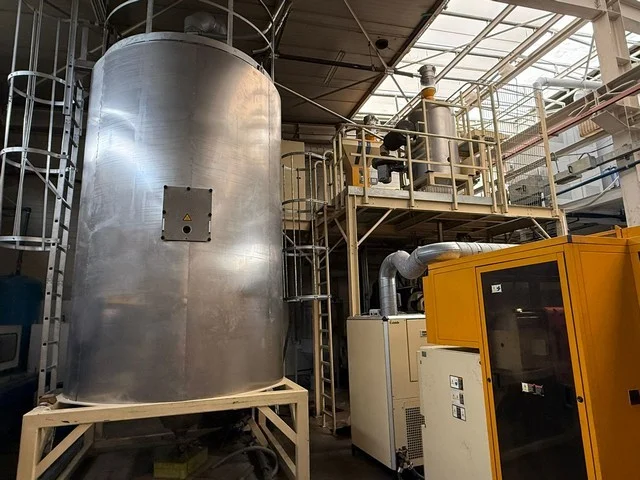 Used pet preform presses Husky photo 9
