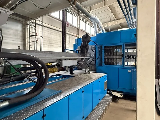 Presse Engel usate per preforme in PET