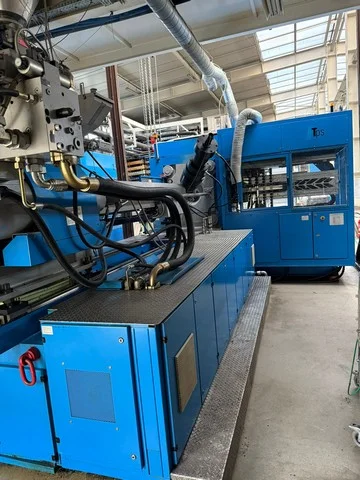 Used Engel Pet preform presses photo 8