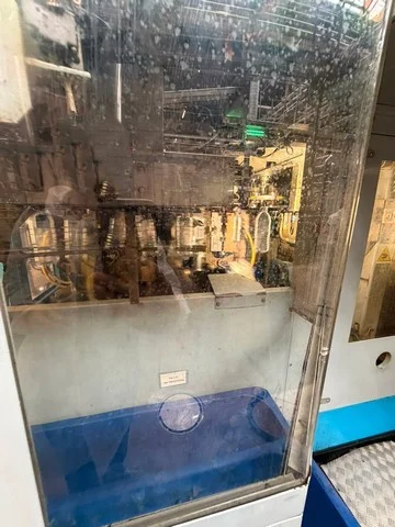 Used Sipa Pet Blow Molding Machine photo 4