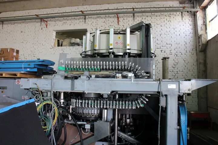 PET Blower Sipa Sfr 16