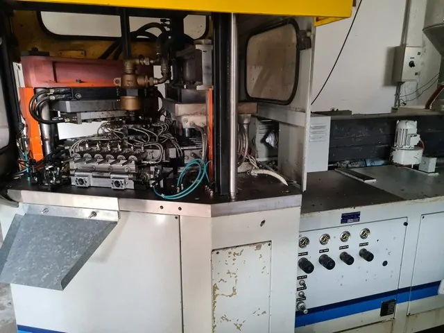 Used PET Blower Uniloy Comec ibm 42 photo 2