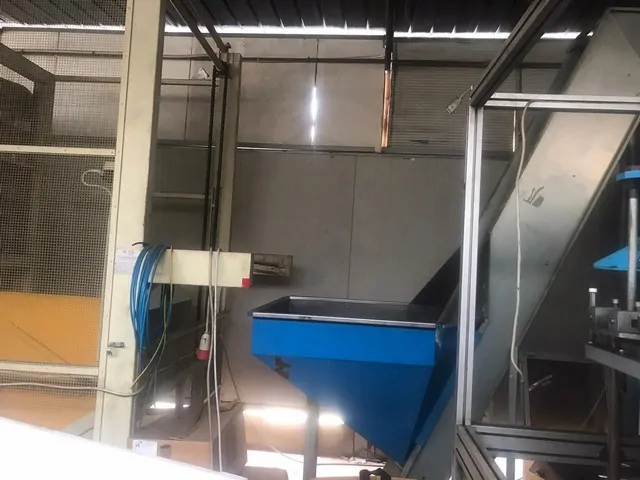 Used Blow Moulding Machine Sipa Sf-08004 photo 2