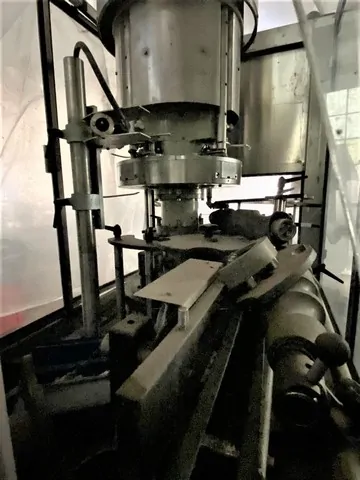 Used capper Bertolaso Delta 504 R/S photo 4
