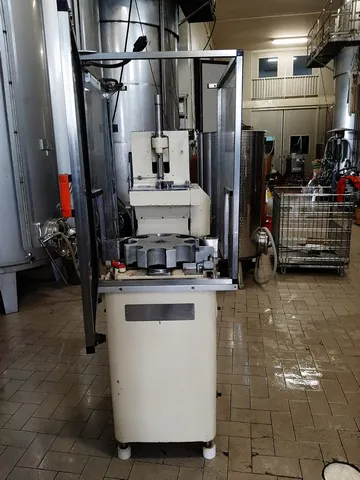 Used capper Bertolaso photo 3