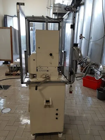 Used capper Bertolaso photo 7